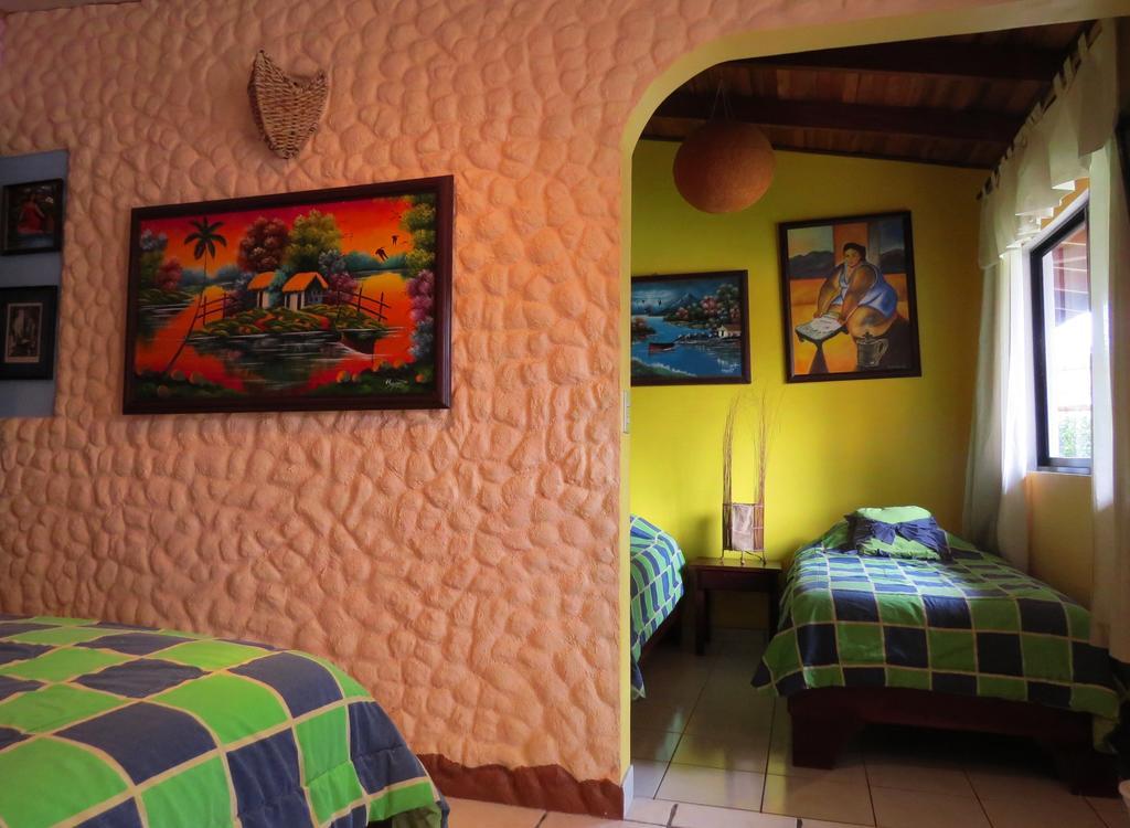 Hotel Vagabondo La Fortuna Room photo